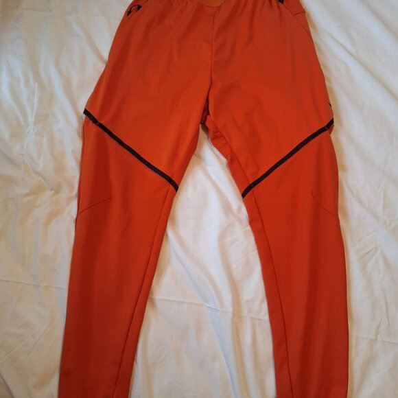 NIKE DRI-FIT CAMPFIRE ORANGE CARGO TRAINING PANTS MEN´S SIZE MEDIUM 927360-893 Pants